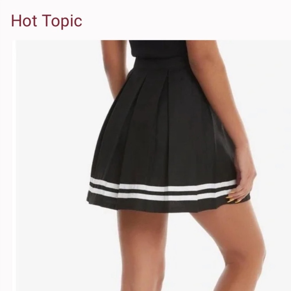 COPY - Hot topic Skater skirt